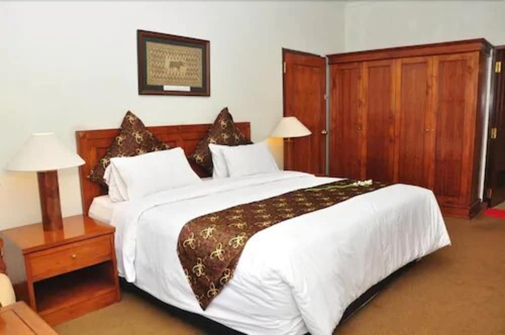 mesra business and resort hotel