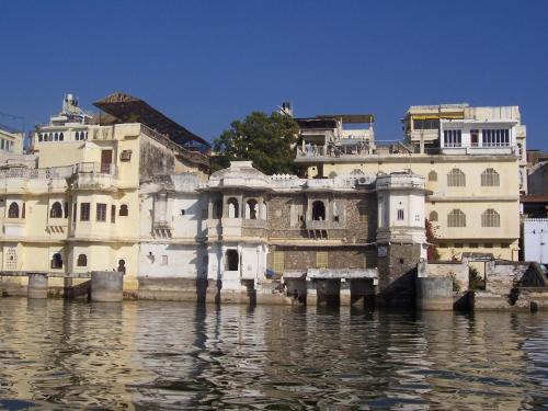 lal ghat guest house