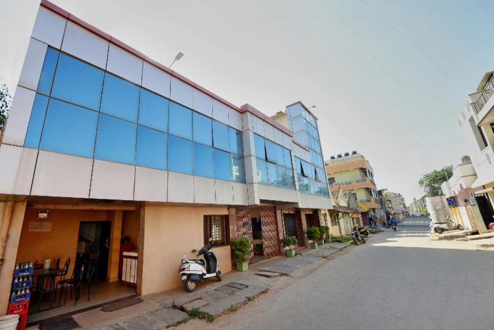 oyo 22499 vishnu residency