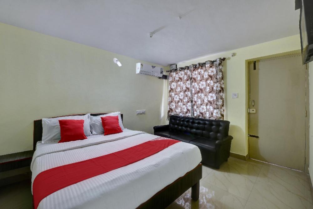 oyo 22499 vishnu residency