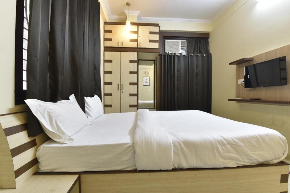 hotel the grand kailash