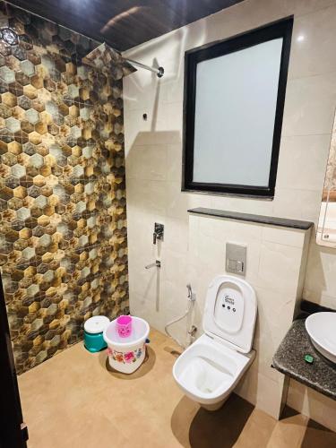 goel villa and hotel