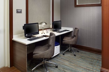 Residence Inn Tampa Suncoast Parkway At Northpointe Village,Hillsborough County>>Cheval,3 star
