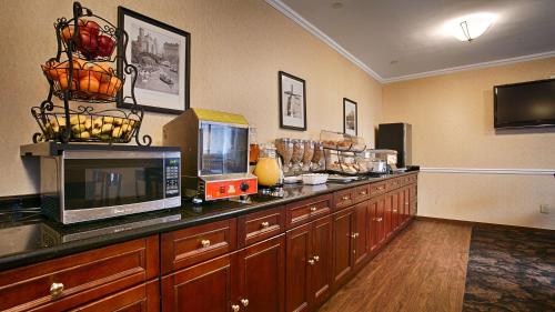 best western queens court hotel