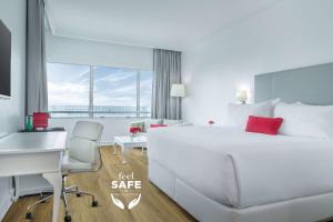 Nh Collection Plaza Santiago,Providencia>>Las Condes,5 star