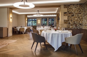 Domaine De Chateauvieux,Geneva>>Aire-La-Ville,4 star