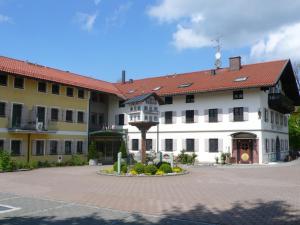 Hotel Neuwirt,Sauerlach>>Munich,3 star
