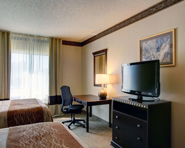 comfort inn and suites