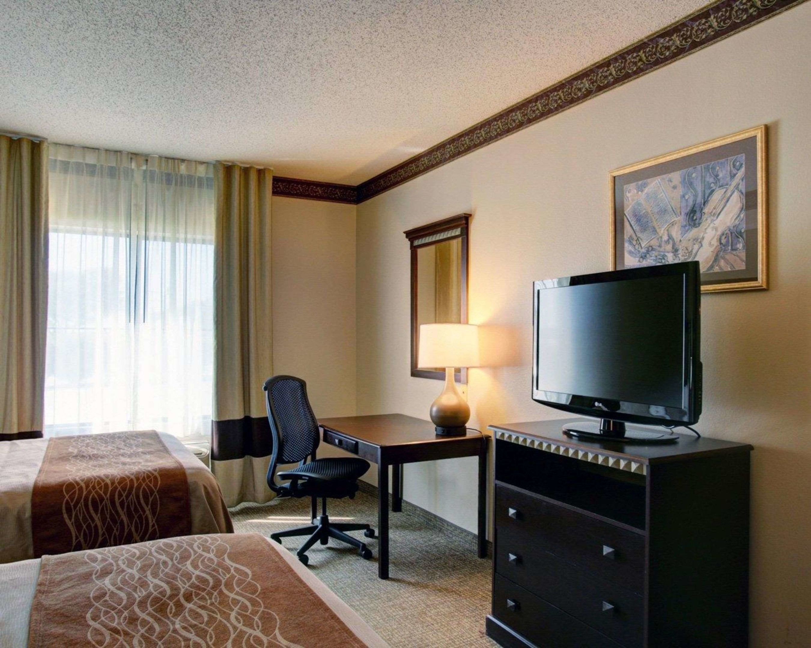 comfort inn and suites