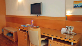 bluesun hotel elaphusa