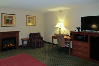 Clarion Inn Nashua,Near Holman Stadium,3 star