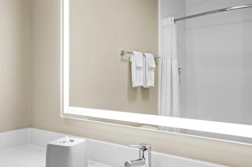 holiday inn express and suites tumwater olympia