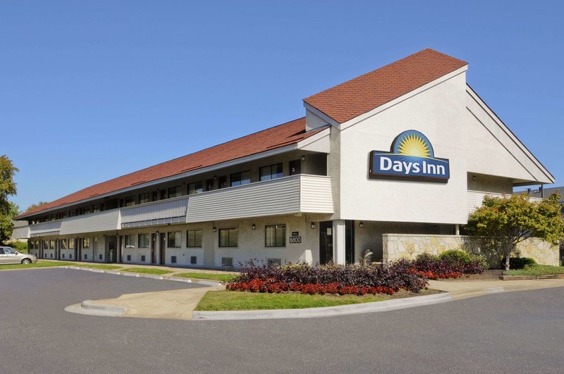 days inn by wyndham overland park metcalf convention center