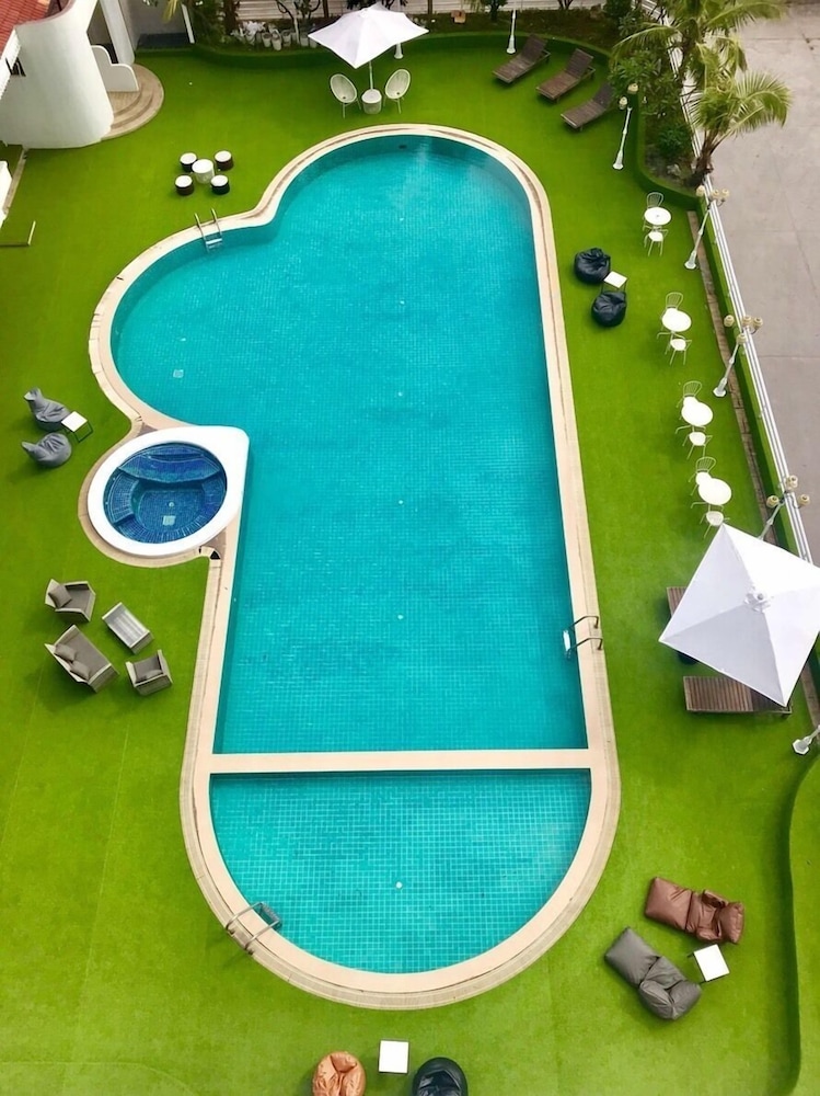 first pacific cirrus pattaya