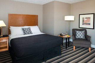 Royal Hotel Regina, Trademark Collection By Wyndham,Regina>>Emerald Park,4 star