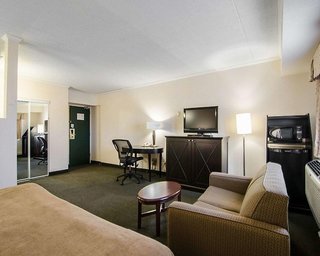 Courtyard By Marriott Regina Downtown,Regina>>Emerald Park,3 star
