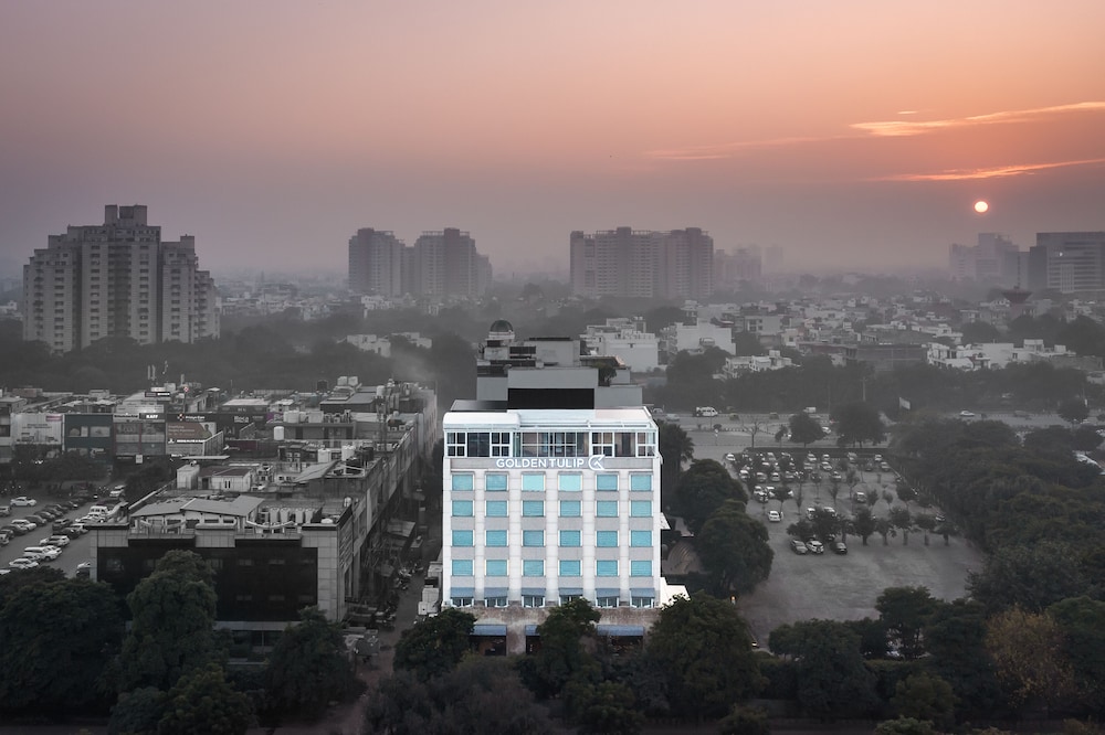 Golden Tulip Gurgaon Sector 29,Sector 29,4 star