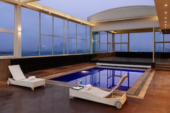 Golden Tulip Gurgaon Sector 29,Sector 29,4 star