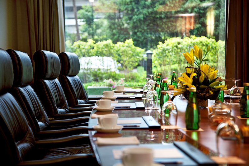 Radisson Blu Plaza Delhi Airport,Mahipalpur,5 star