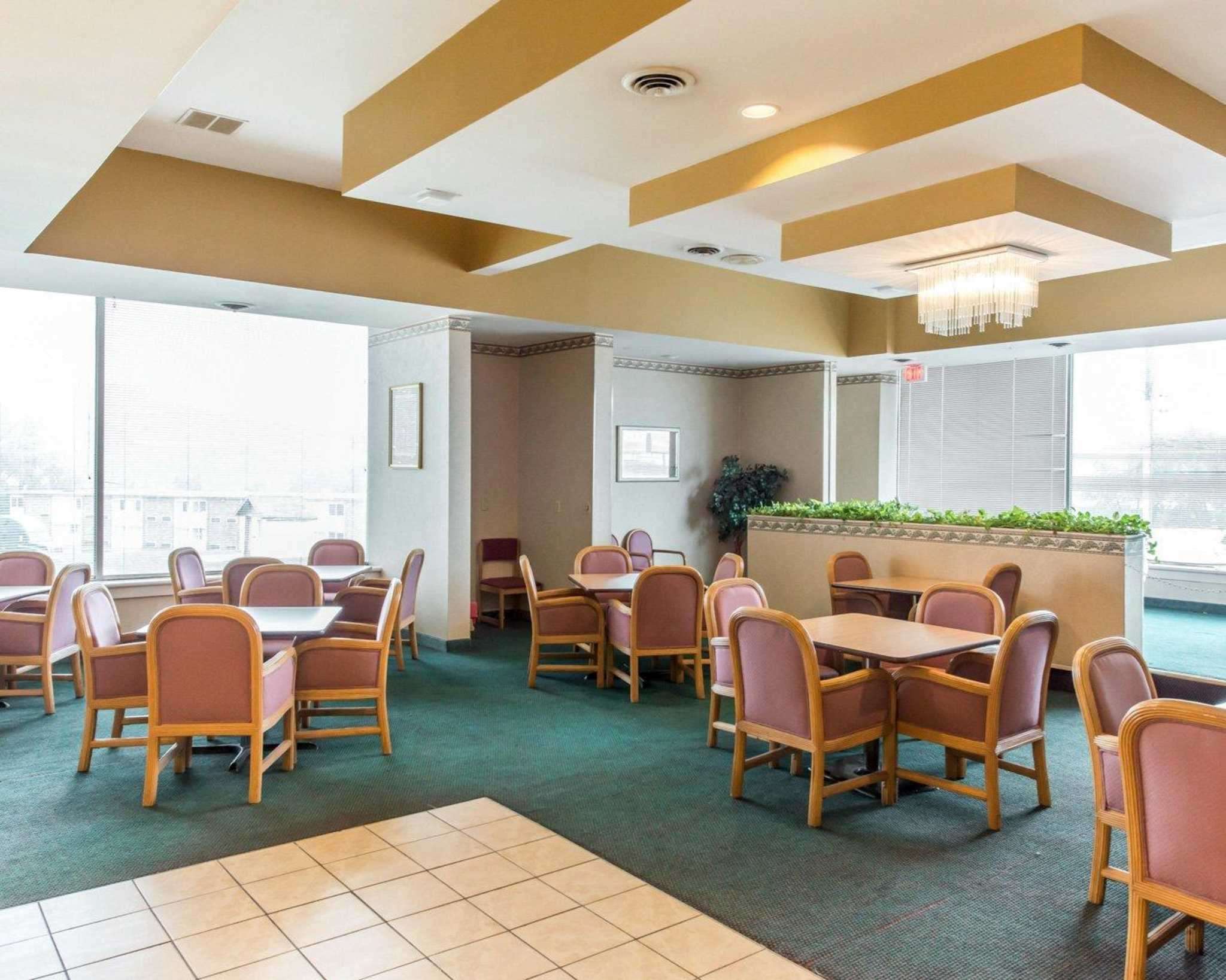 red roof inn new stanton