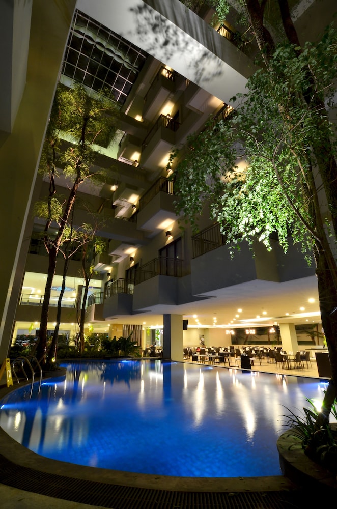 savana hotel and convention malang