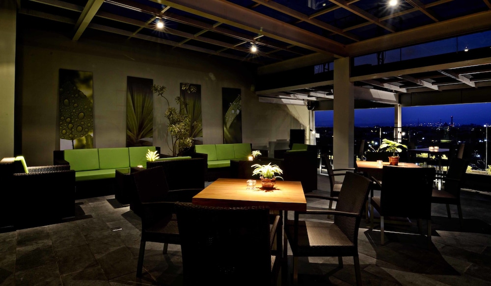 savana hotel and convention malang