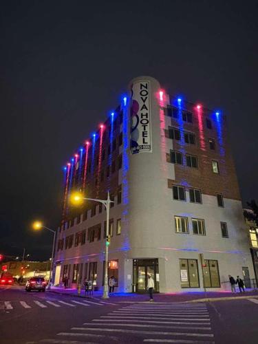 Nova Hotel Jfk,,2 star