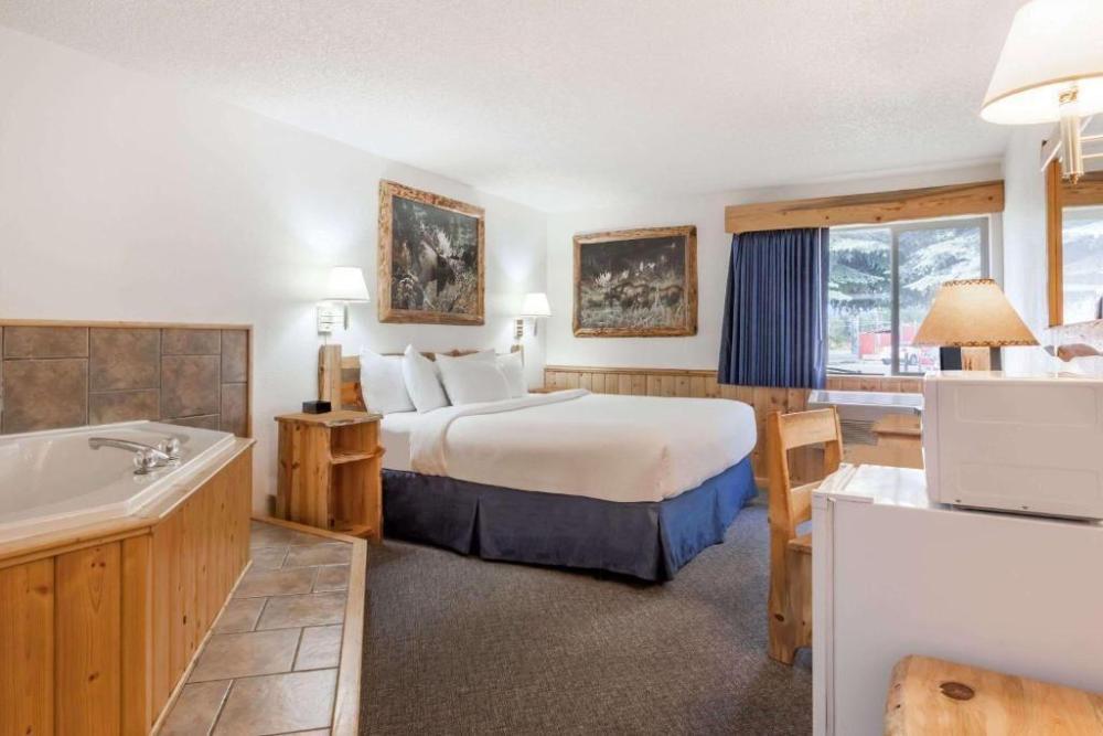 sandpoint inn
