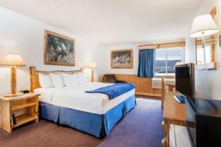 sandpoint inn