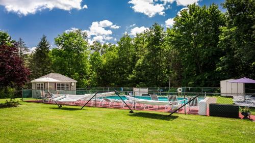 Pocono Ridge Inn,,2 star
