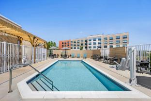 Towneplace Suites By Marriott Kernersville,1009 Stafford Centre Dr.,2 star