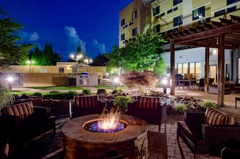 courtyard statesville mooresville lake norman