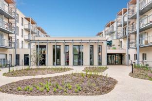 Quality Suites Morangis Orly,6 Imp. Des Erables,0 star