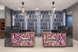 La Quinta Inn & Suites By Wyndham Athens,,3 star