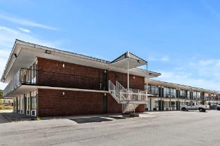 Hotel O Star Motel Hattiesburg Hwy 49,,3 star