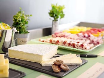 novotel toronto centre