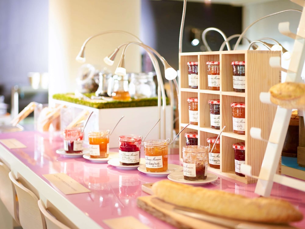 novotel toronto centre