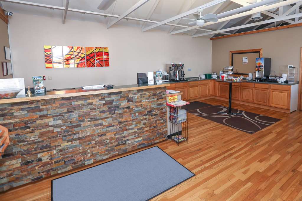 super 8 by wyndham branson shepherd of the hills expressway