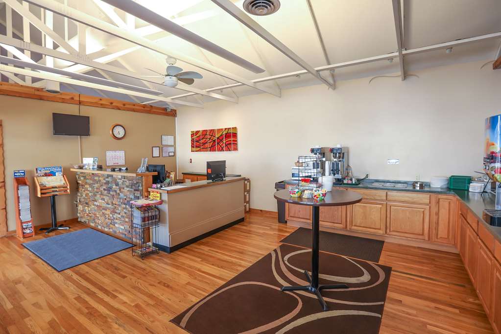 super 8 by wyndham branson shepherd of the hills expressway