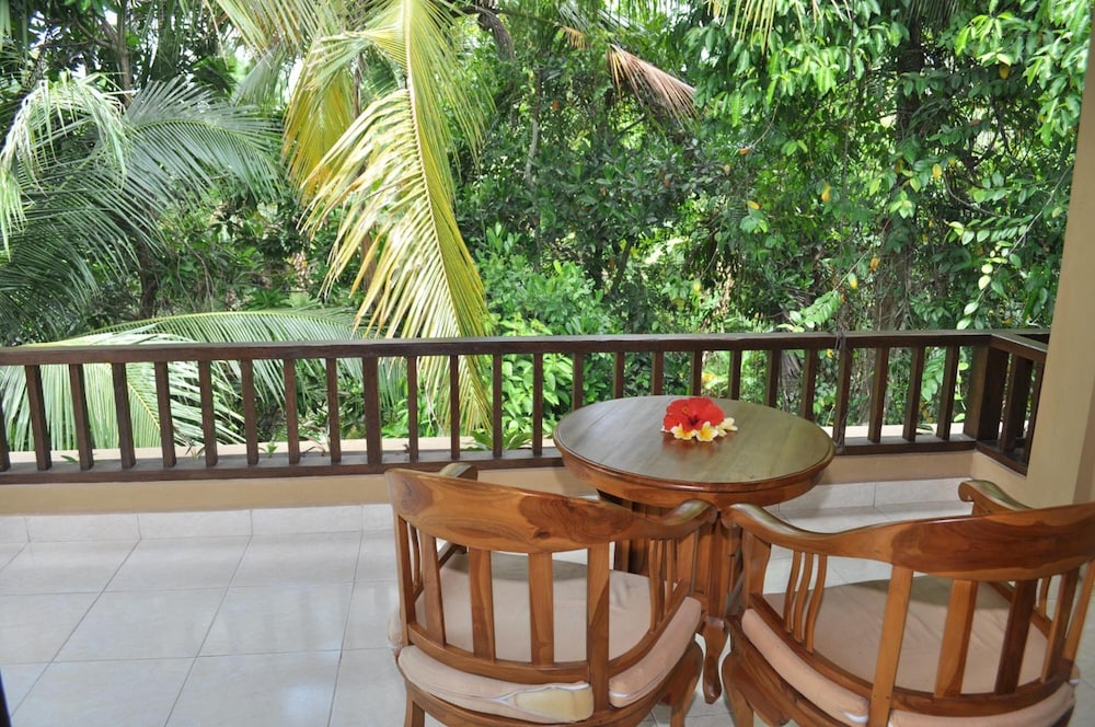 jati 3 bungalows and spa