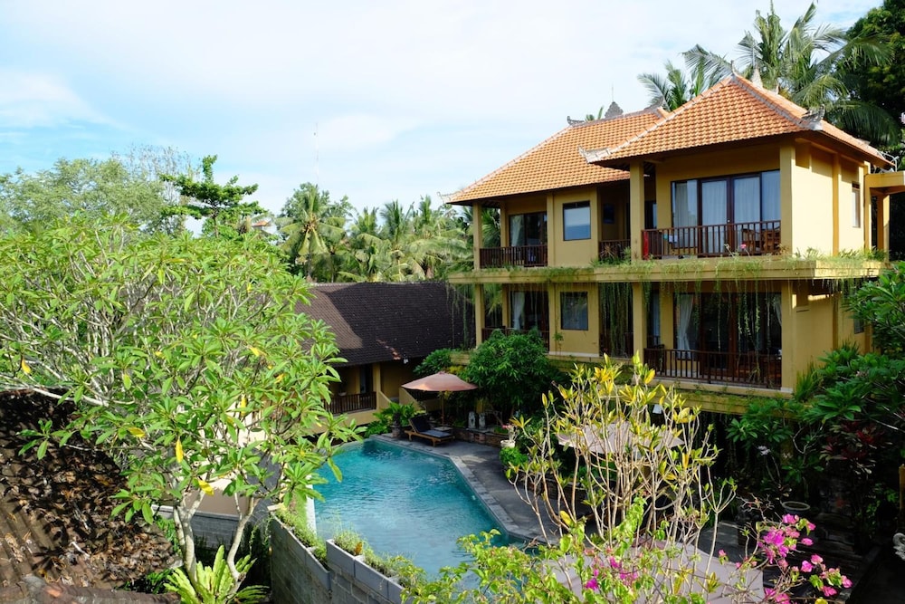 jati 3 bungalows and spa