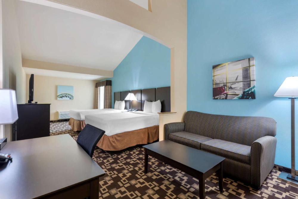 comfort suites entertainment