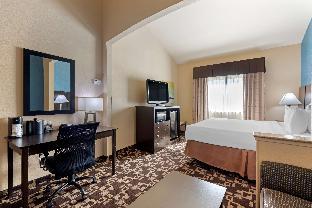 comfort suites entertainment