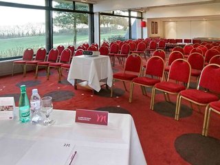 mercure omaha beach hotel