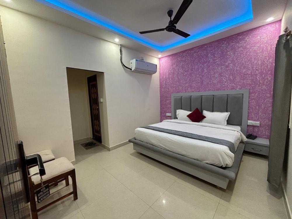 hotel rising