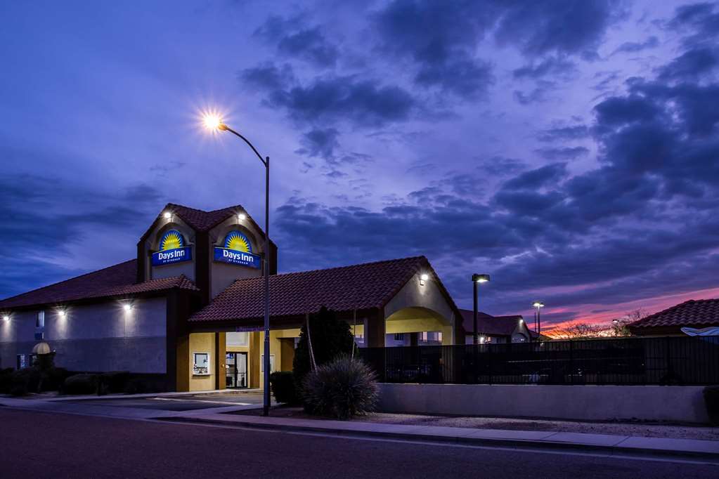 days inn by wyndham phoenix north