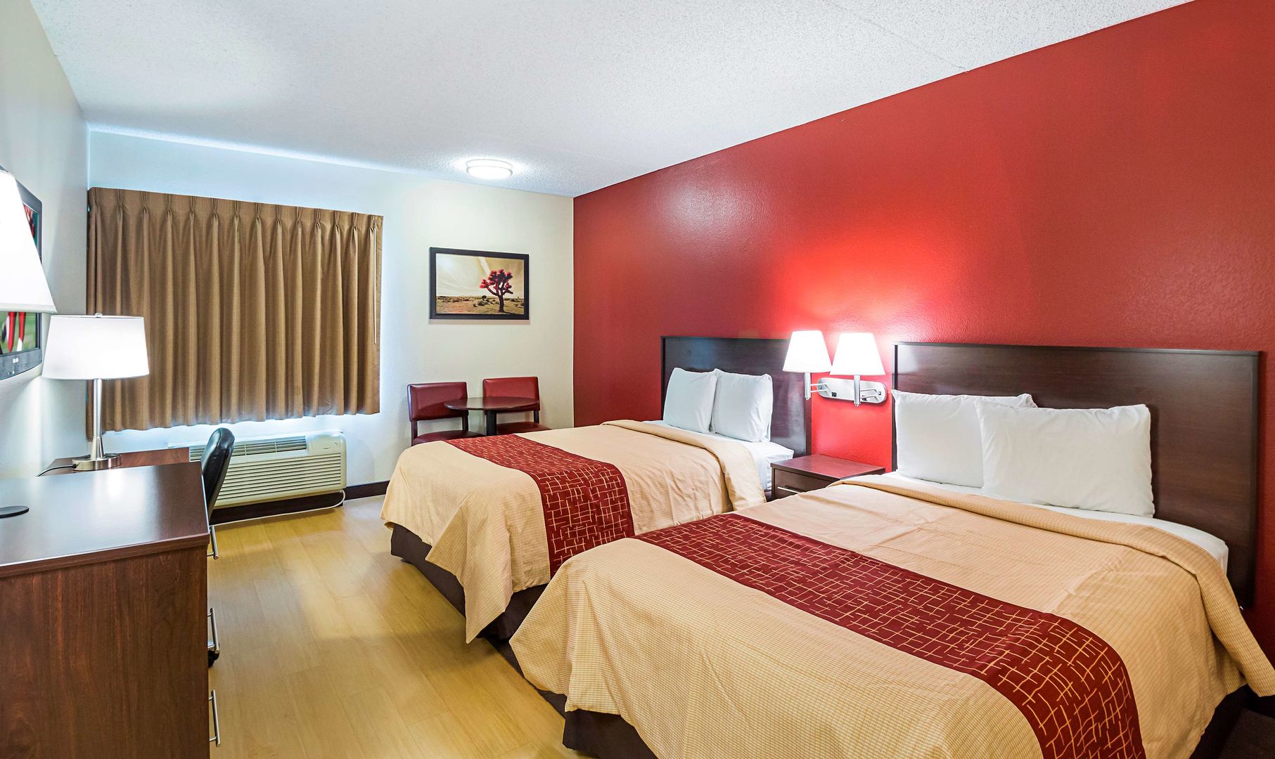 red roof inn plus phoenix west