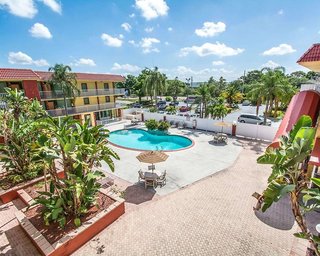 quality inn and suites at tropicana field