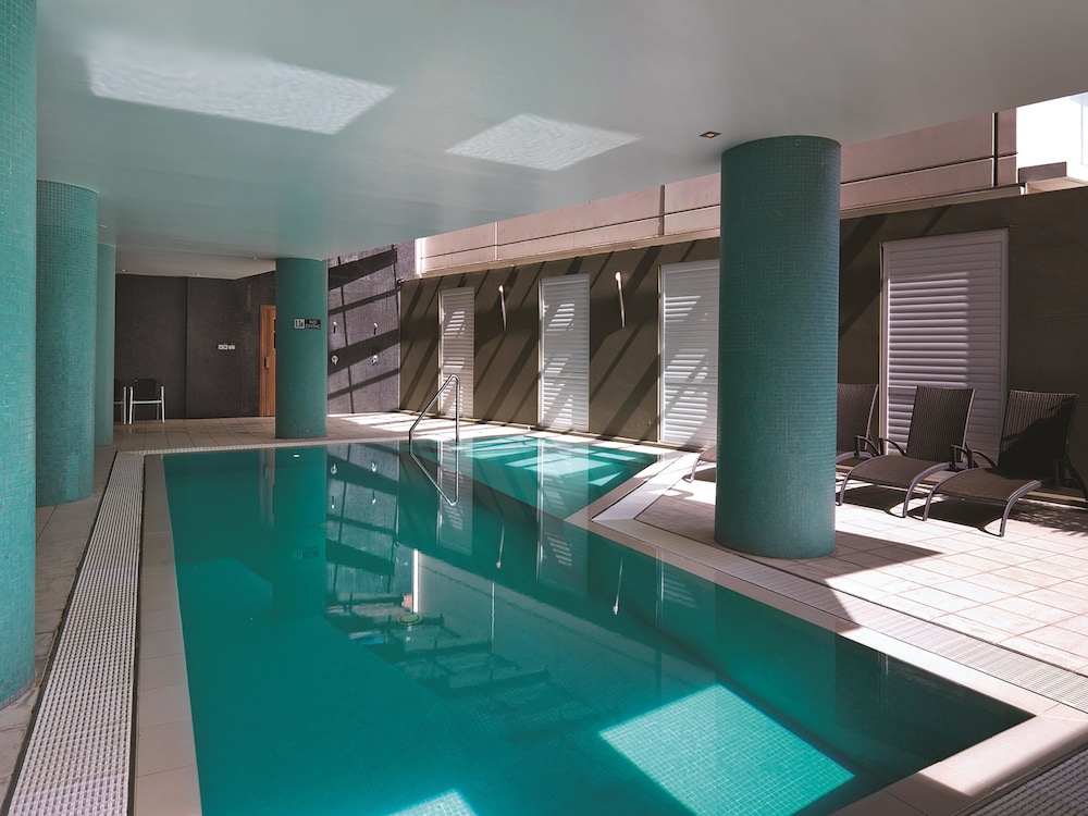 adina apartment hotel sydney town hall