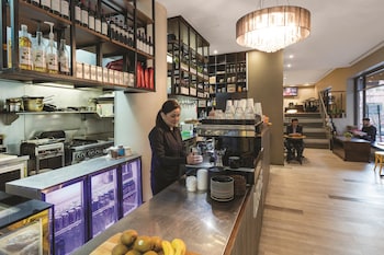 adina apartment hotel sydney town hall